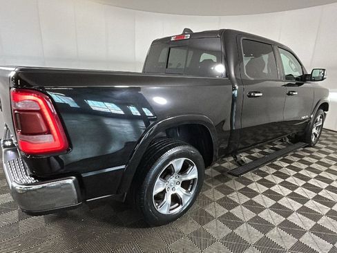 Used 2019 RAM 1500 Laramie AWD/4WD image 3