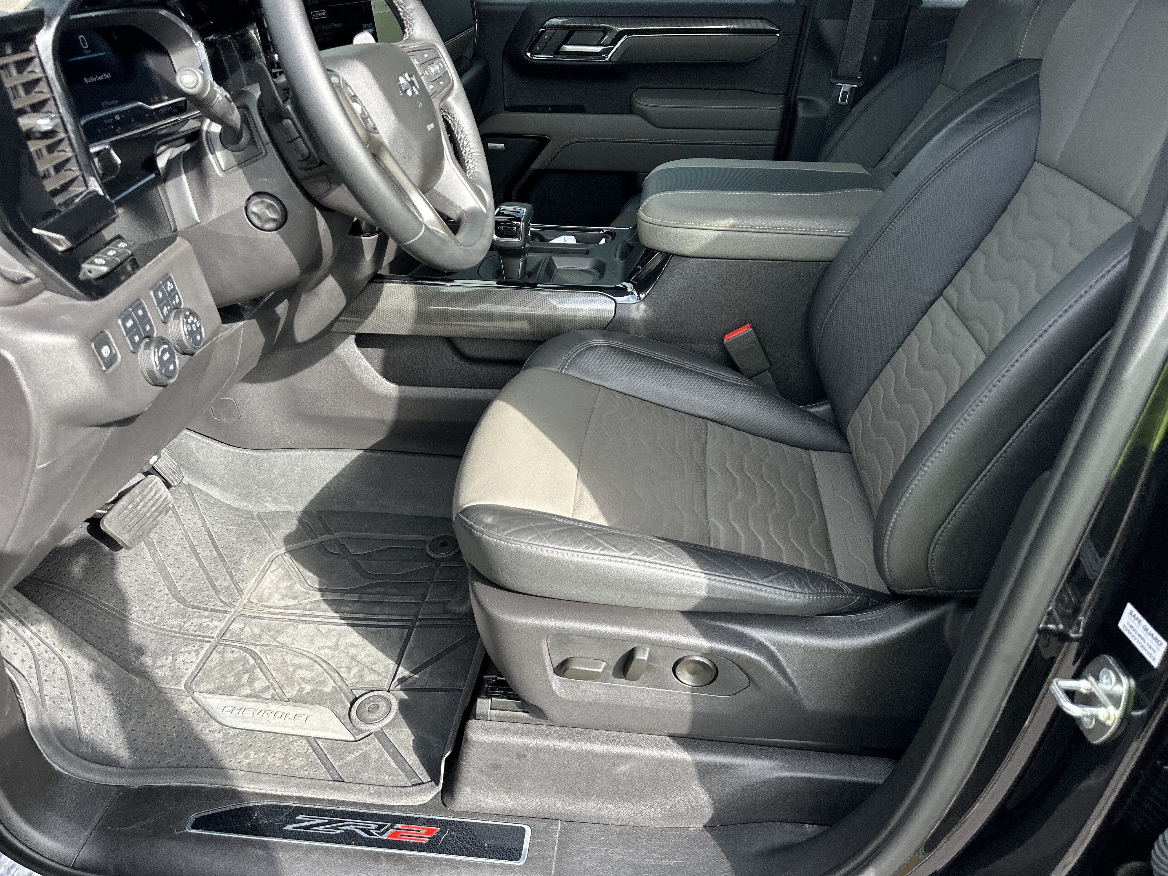 Certified 2024 Chevrolet Silverado 1500 ZR2 w/ Technology Package AWD/4WD image 10