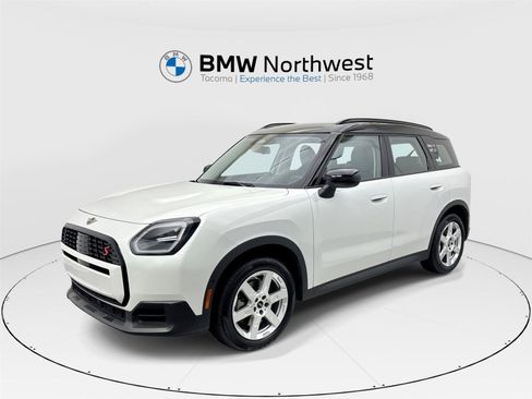 Used 2025 MINI Cooper Countryman S image 1