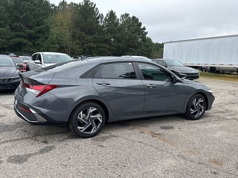 New 2025 Hyundai Elantra Sport image 6