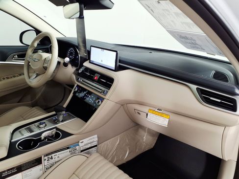 Certified 2026 Genesis G70 2.5T Prestige RWD image 9