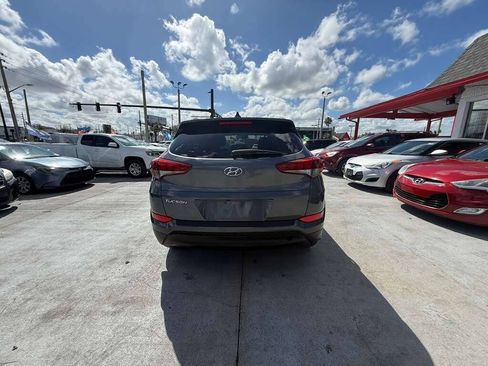 Used 2018 Hyundai Tucson SEL FWD image 7