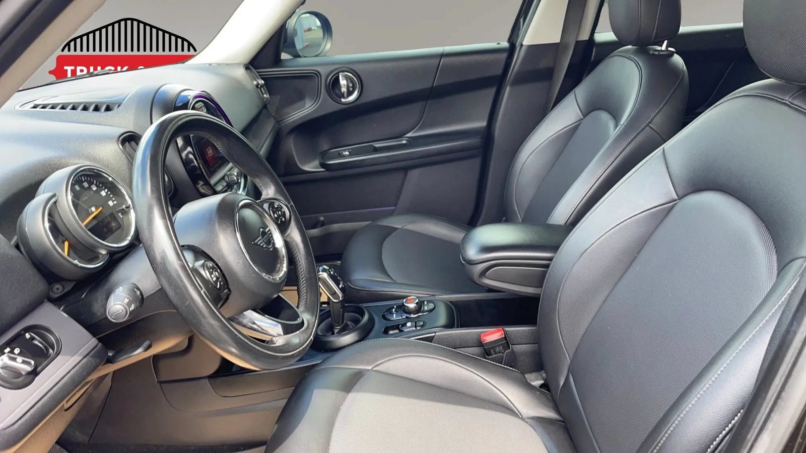 Used 2020 MINI Cooper Countryman FWD image 30