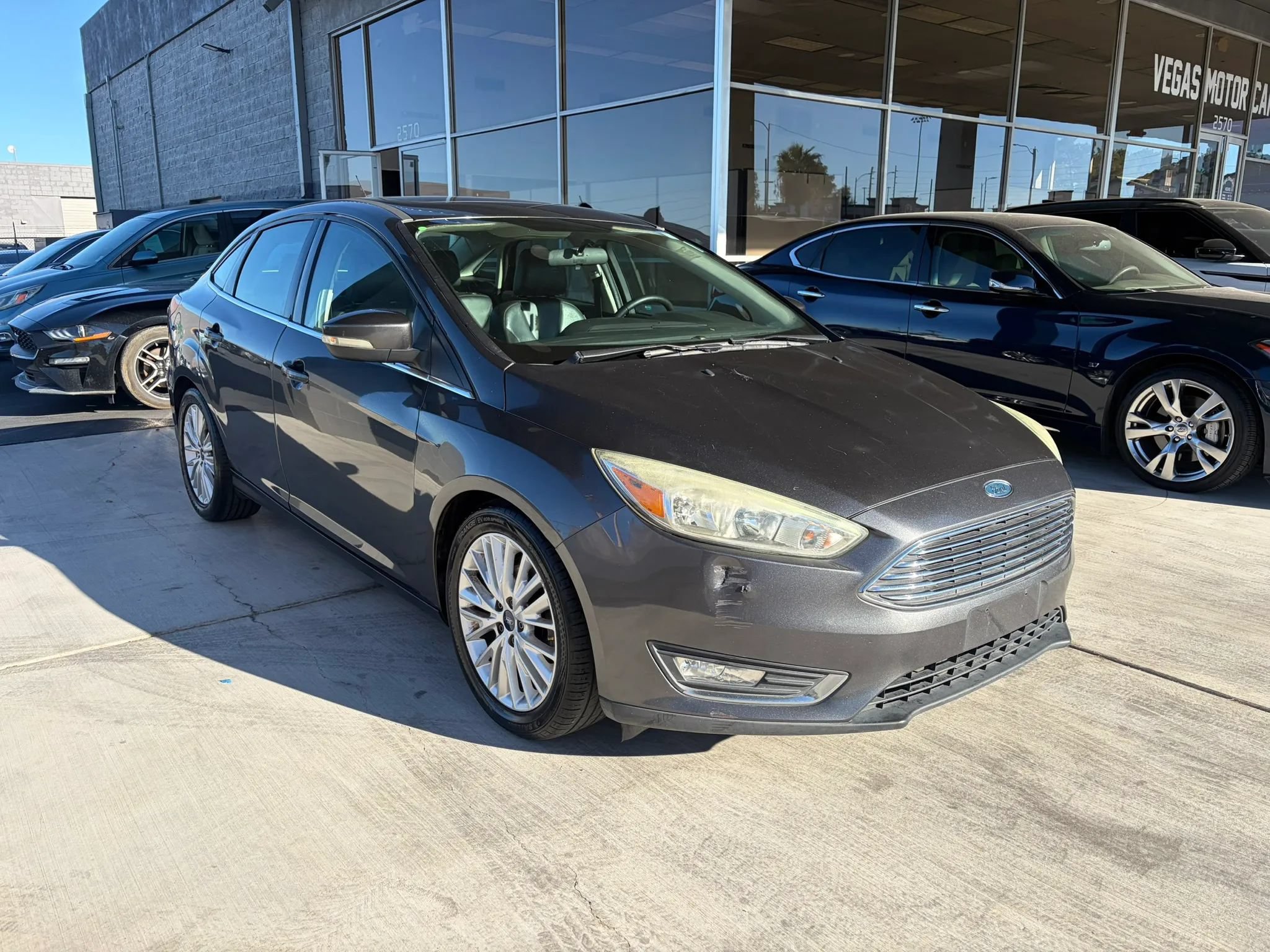 Used 2016 Ford Focus Titanium FWD image 2