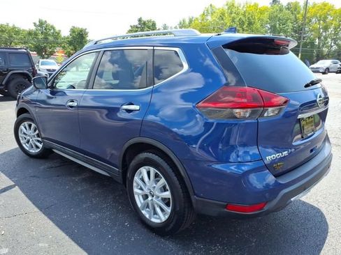 Used 2019 Nissan Rogue SV FWD image 18
