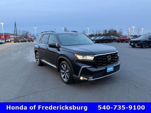 Used 2025 Honda Pilot Elite image 8