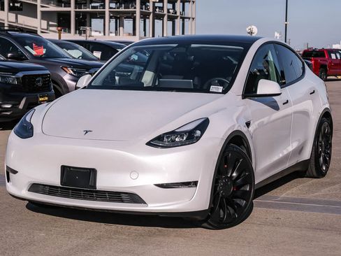 Used 2022 Tesla Model Y Performance AWD/4WD image 1