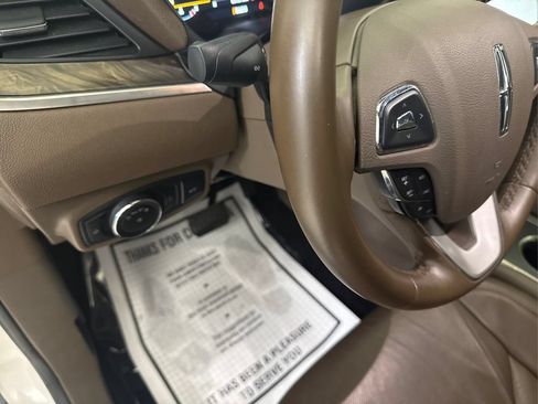 Used 2017 Lincoln MKC Reserve FWD image 28