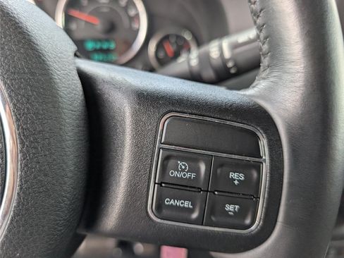 Used 2018 Jeep Wrangler Rubicon w/ Dual Top Group AWD/4WD image 20