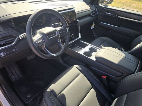 New 2026 GMC Acadia Elevation image 18