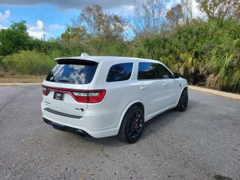 Used 2021 Dodge Durango SRT Hellcat w/ Technology Group image 4