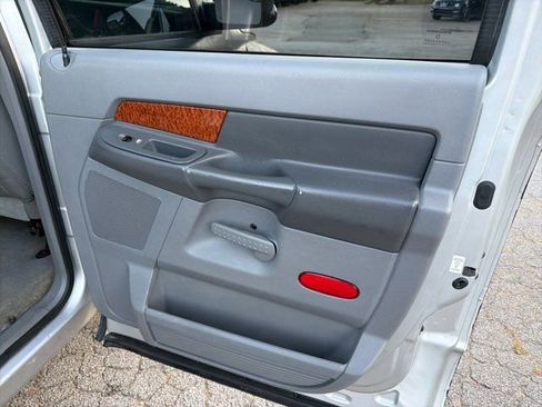Used 2006 Dodge Ram 3500 Truck SLT RWD image 16