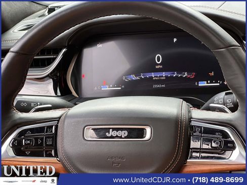 Used 2022 Jeep Grand Cherokee Summit image 18