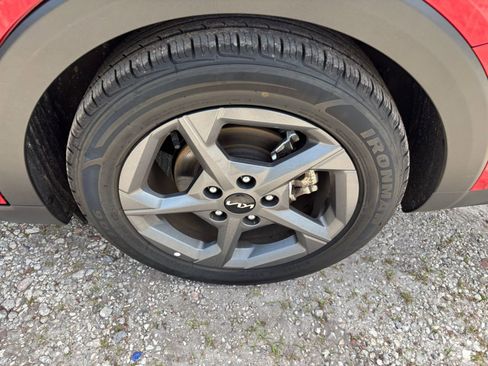 Used 2025 Kia K4 FWD image 32