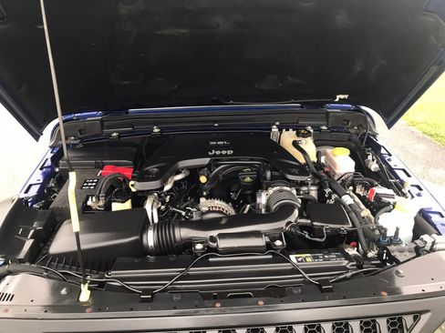 Used 2018 Jeep Wrangler Unlimited Sport S AWD/4WD image 53