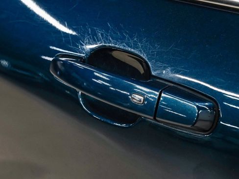 Used 2021 Chevrolet Equinox LT w/ LPO, Cargo Package image 46