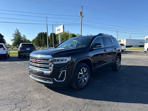 Certified 2023 GMC Acadia SLT w/ Preferred Package AWD/4WD image 1