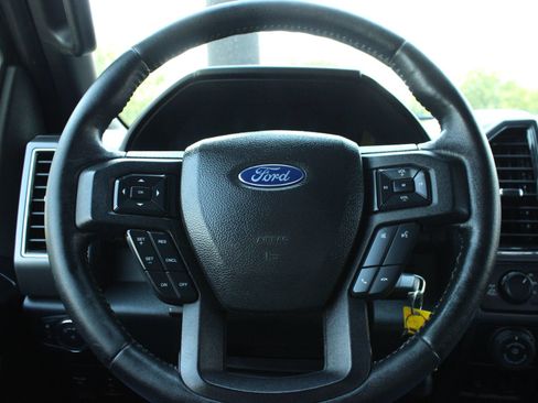 Used 2019 Ford F150 XLT w/ Equipment Group 302A Luxury AWD/4WD image 31
