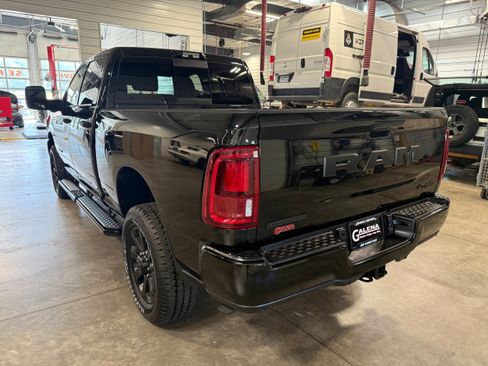 Used 2025 RAM 2500 Big Horn AWD/4WD image 28
