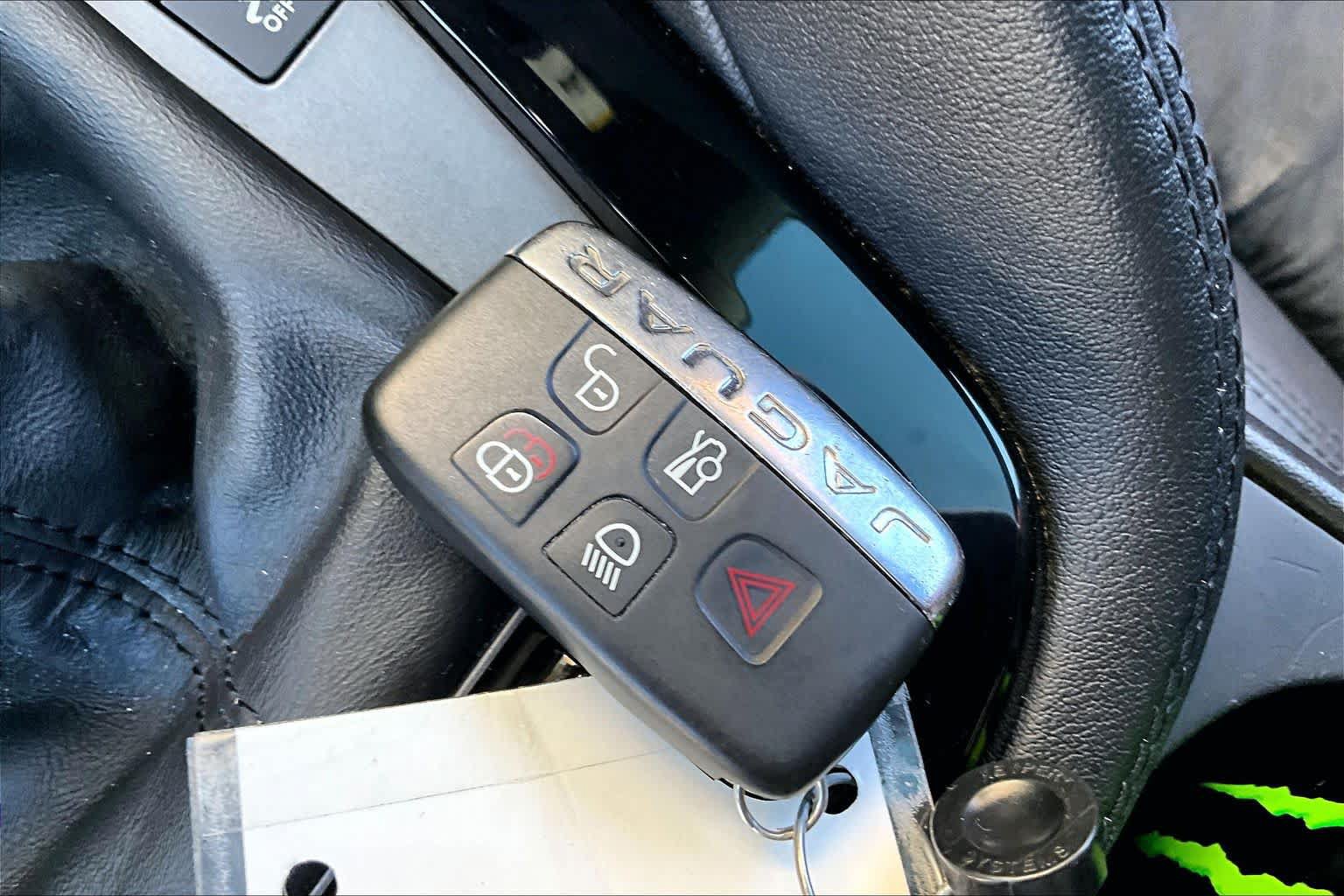Used 2016 Jaguar F-TYPE Coupe RWD image 12