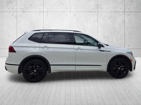 Used 2024 Volkswagen Tiguan SE R-Line FWD image 6