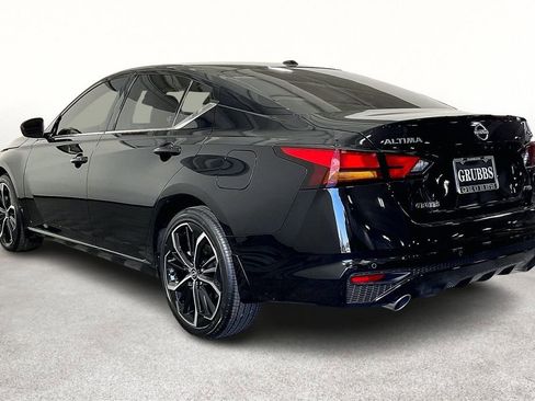 New 2026 Nissan Altima 2.5 SR w/ SR Midnight Edition Package AWD/4WD image 6