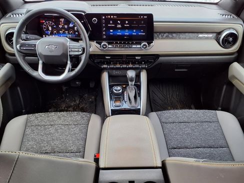 Used 2024 Chevrolet Colorado ZR2 image 15