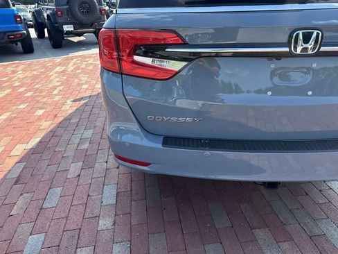 Used 2024 Honda Odyssey Elite image 8