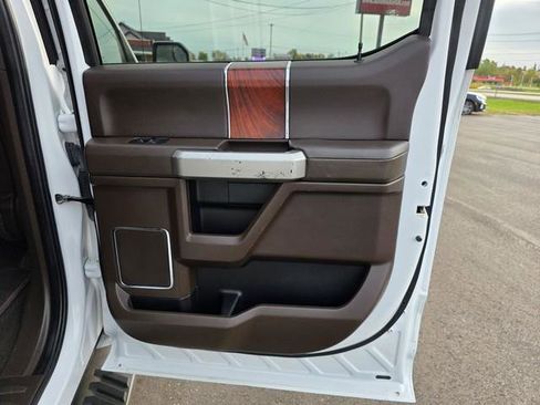 Used 2019 Ford F150 King Ranch image 23