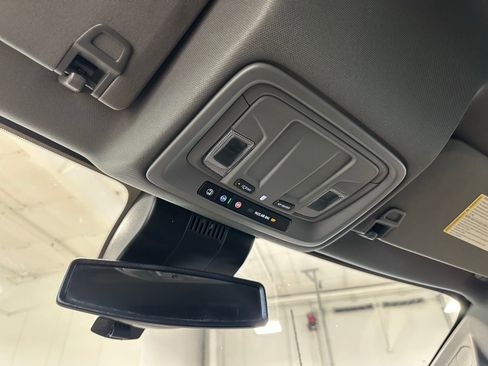 Used 2024 Chevrolet Silverado 2500 Custom w/ Custom Value Package image 30