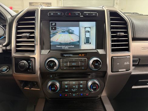 Used 2018 Ford F350 Platinum w/ Platinum Ultimate Package AWD/4WD image 22