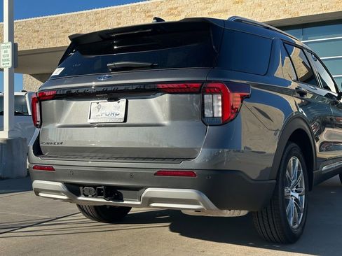 New 2026 Ford Explorer Platinum image 44