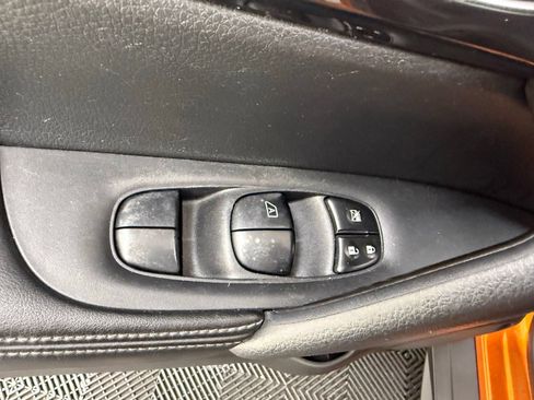 Used 2017 Nissan Rogue SV FWD image 14