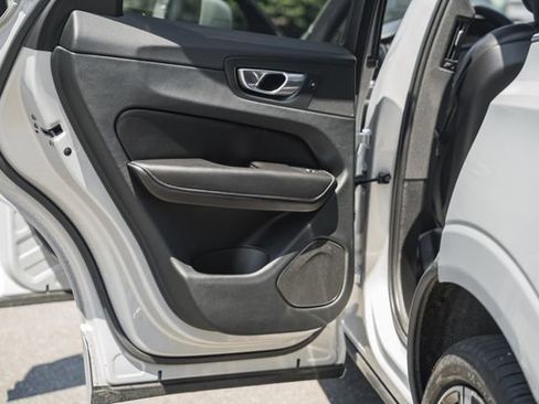 Used 2023 Volvo XC60 B5 Ultimate w/ Climate Package AWD/4WD image 37