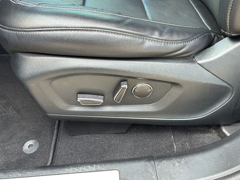 Used 2020 Ford Explorer Limited RWD image 13