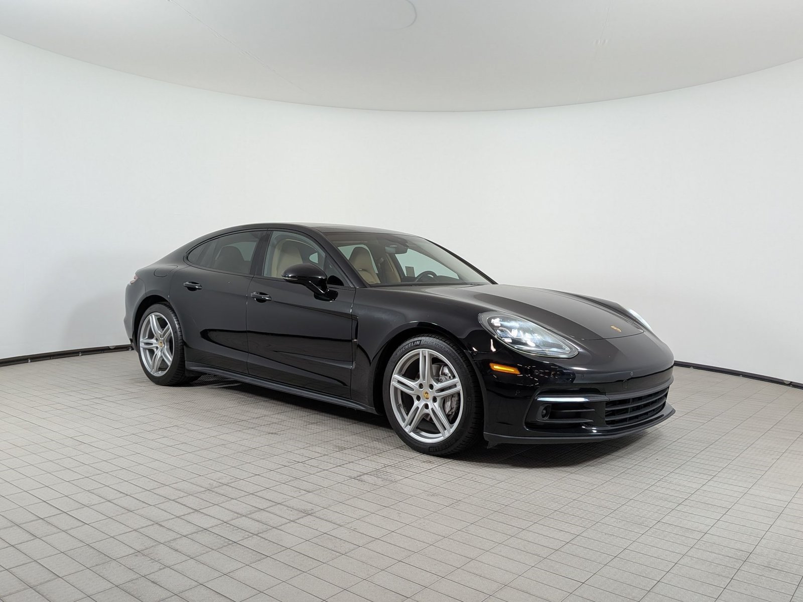 Used 2019 Porsche Panamera 4 AWD/4WD image 7