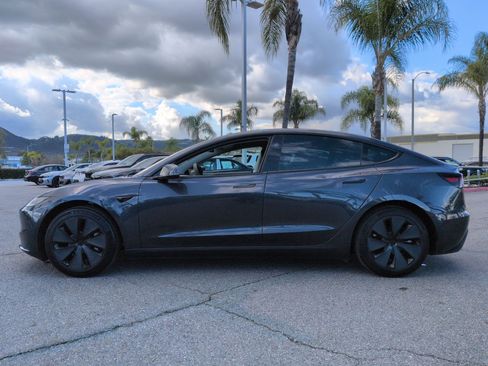 Used 2025 Tesla Model 3 image 7
