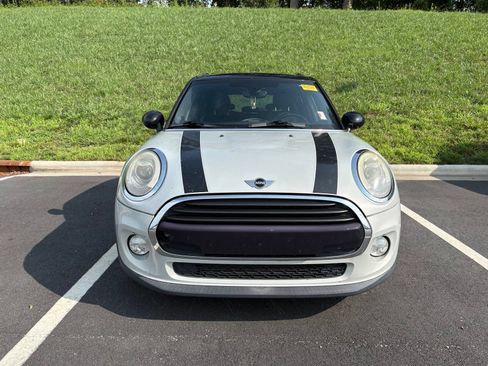 Used 2016 MINI Cooper 4-Door Hardtop FWD image 2