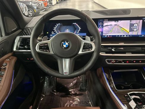 Used 2026 BMW X5 xDrive40i w/ M Sport Package AWD/4WD image 16