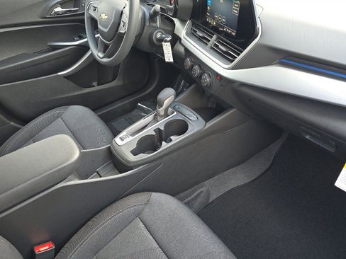 New 2026 Chevrolet Trax LS image 14