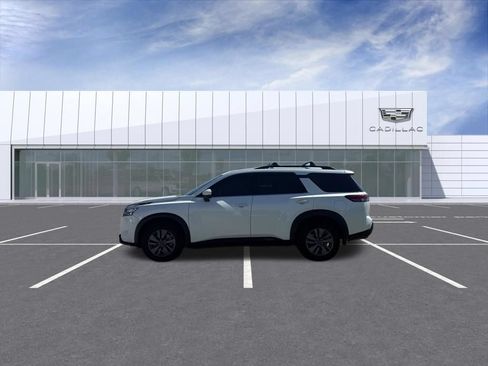 Used 2023 Nissan Pathfinder SV AWD/4WD image 5
