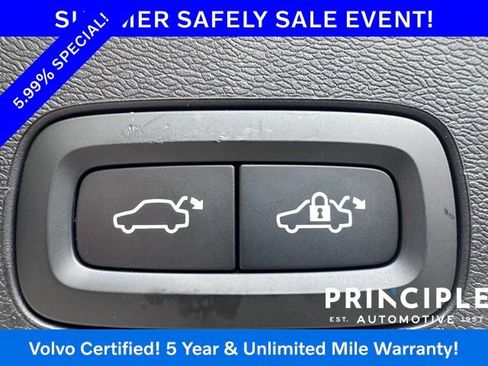 Certified 2023 Volvo XC60 B5 Ultimate w/ Protection Package Premier FWD image 13