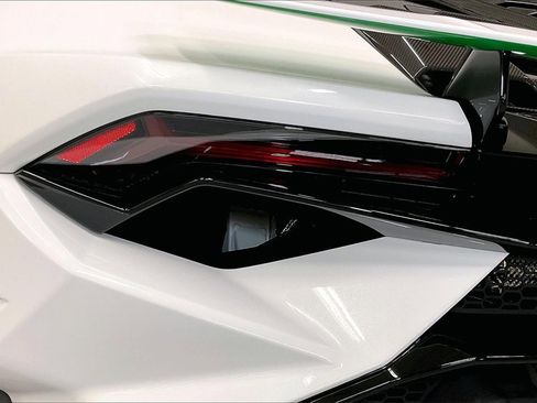 Used 2023 Lamborghini Huracan Tecnica image 30