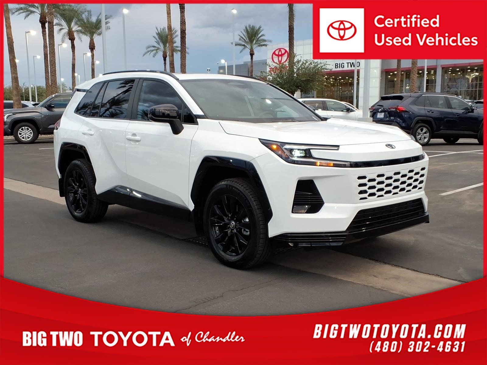 Used 2026 Toyota RAV4 SE w/ Convenience Package FWD image 1