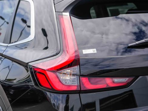 Used 2025 Honda CR-V EX image 9