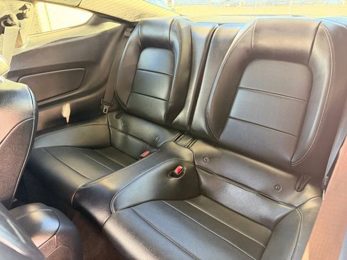 Used 2015 Ford Mustang Premium image 17