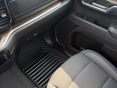 Used 2025 Chevrolet Silverado 1500 LT AWD/4WD image 14