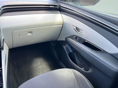 Certified 2022 Hyundai Tucson SEL w/ Convenience Package FWD image 16