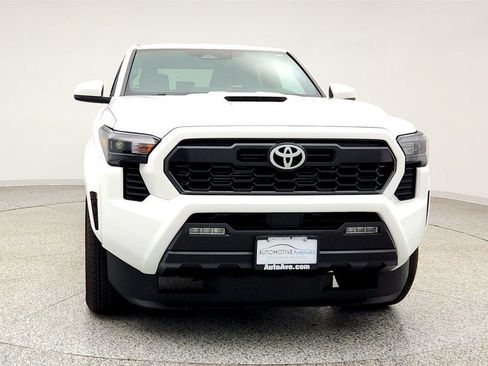 Used 2024 Toyota Tacoma TRD Sport AWD/4WD image 2