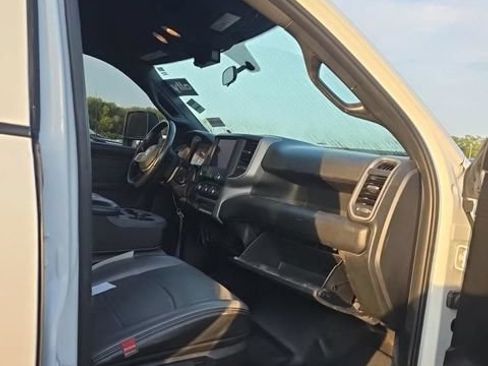 Used 2024 RAM 4500 Tradesman w/ Chrome Appearance Group AWD/4WD image 9
